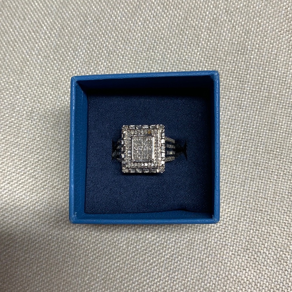 Diamond ring